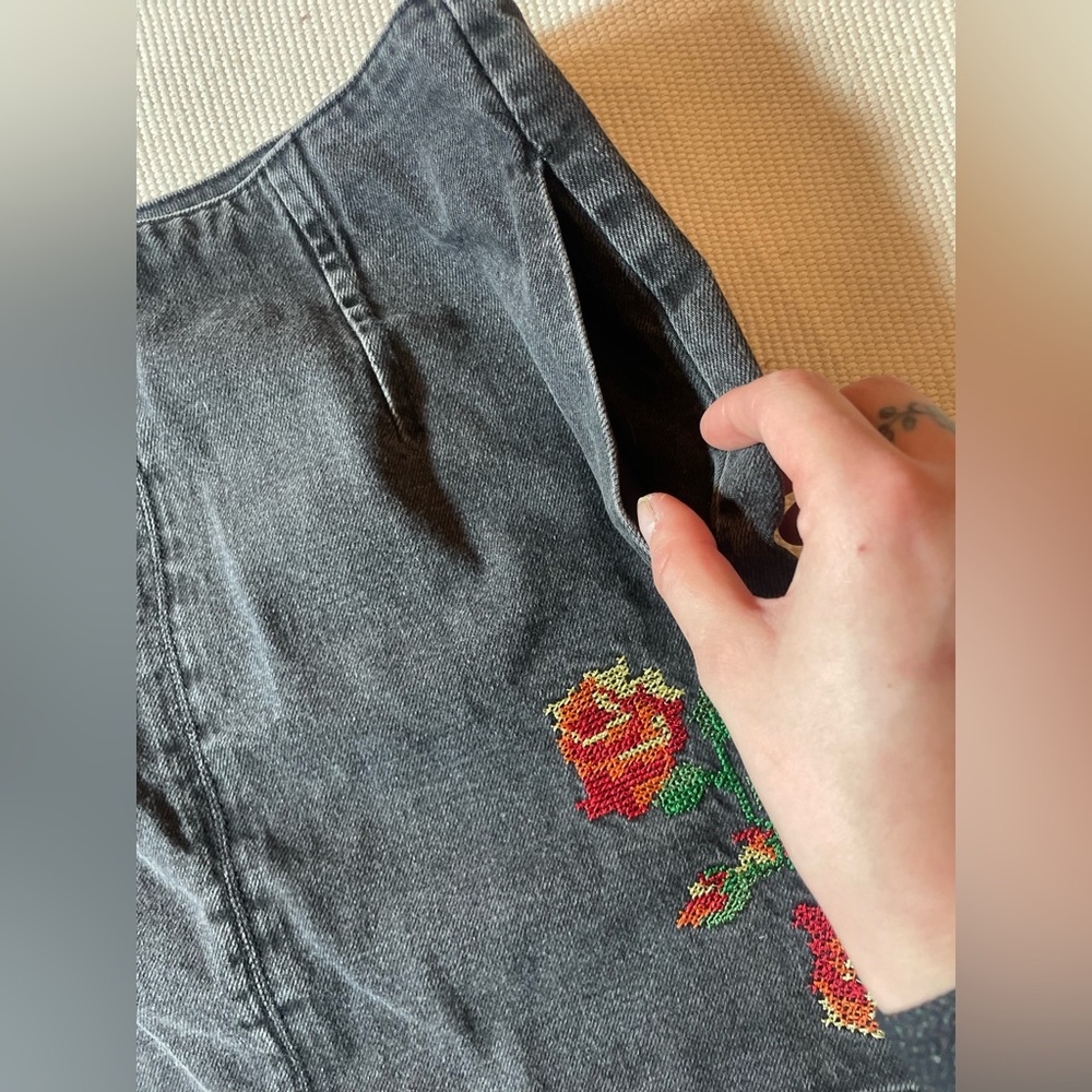 COPY - Topshop Cross Stitch Embroidered Moto Skirt Size 8 - Picture 9 of 12